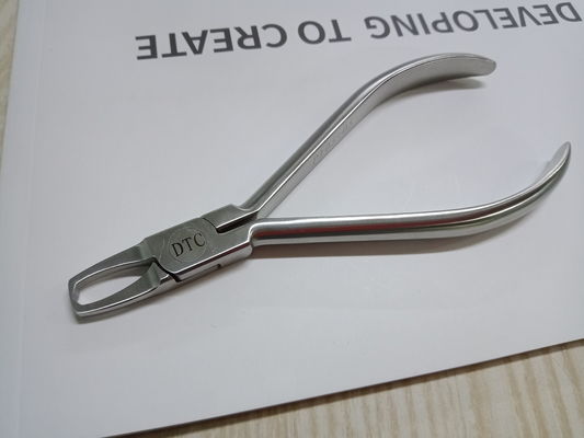 Orthodonti­sche Materialien DTC Zangen zum Entfernen von Klammern Haltbarkeitsdauer 3 Jahre Dauerhafte Konstruktion